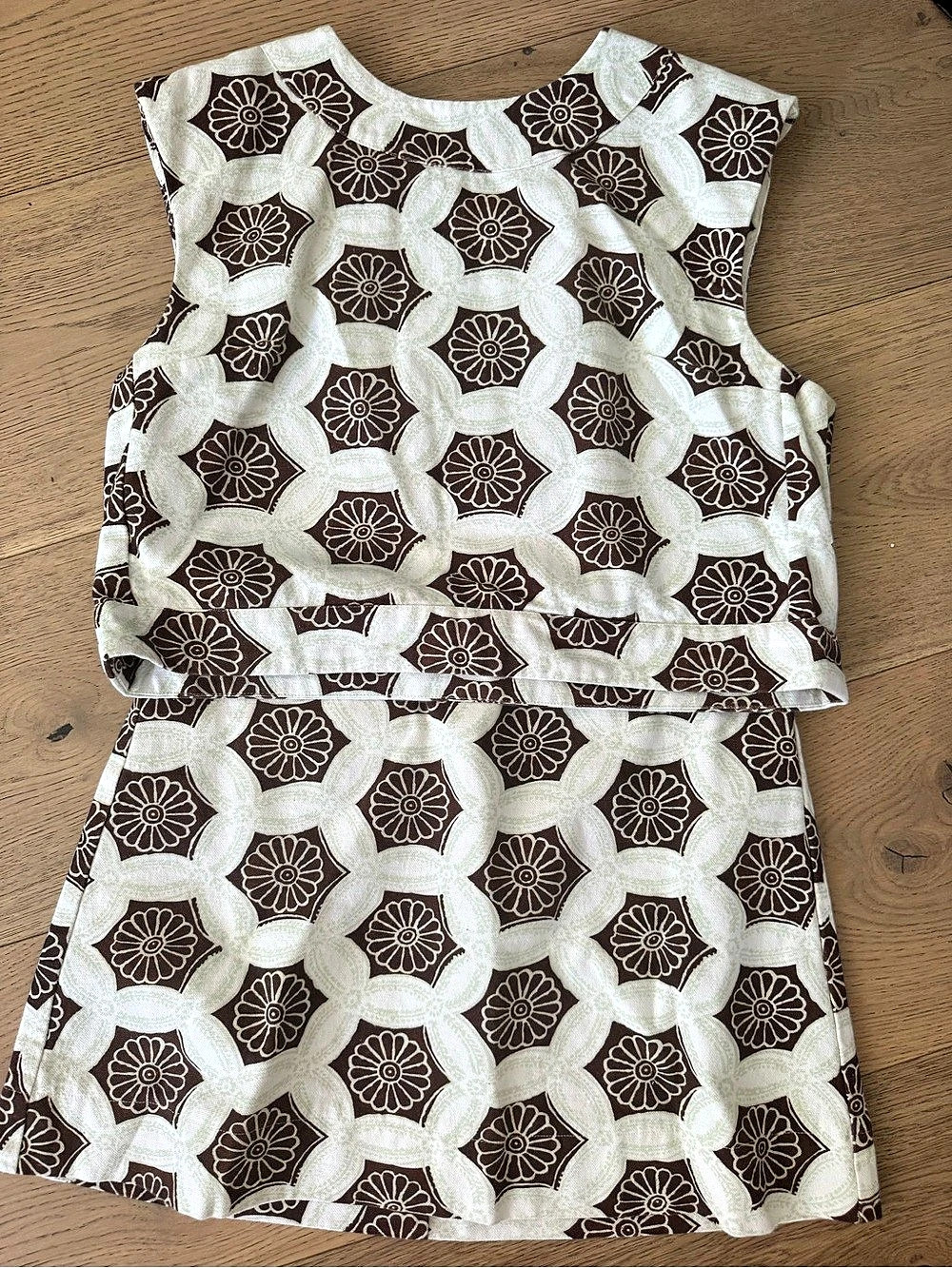 Julia Amory Gidget set size Small EUC